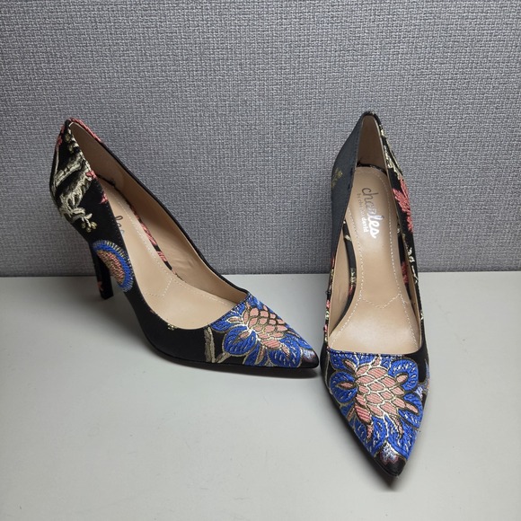 Charles By Charles David Shoes - NEW Charles David Sweetness pumps black floral embroidered Fabric 8.5